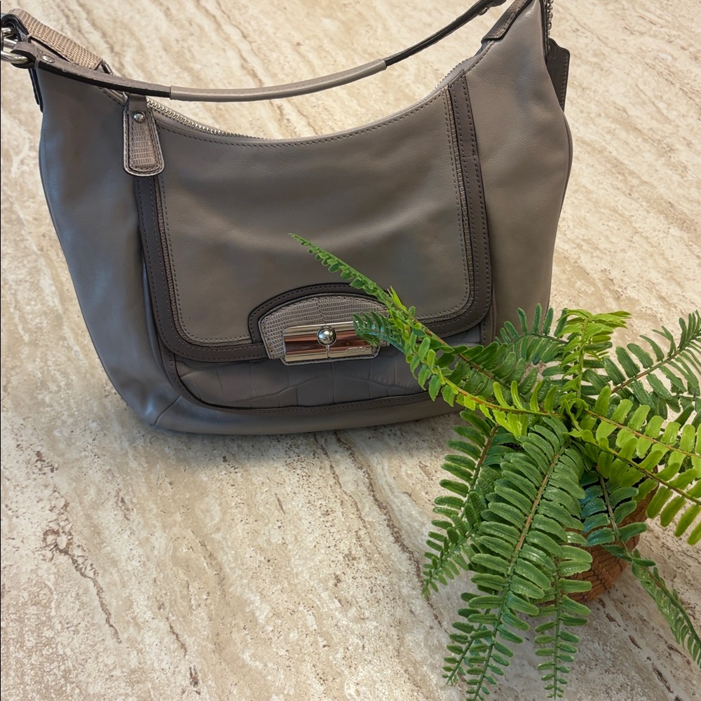 Coach Kristin Spectator Gray/Tan Leather Shoulder Bag in Amazing Condition
